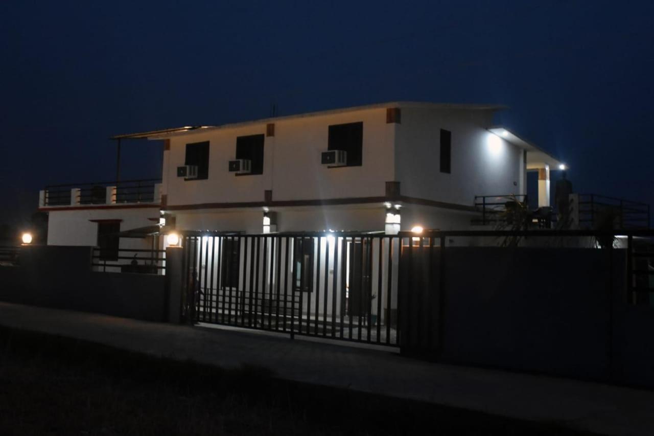 Corbett Bhavesh Home Stay Jhirna Exteriör bild